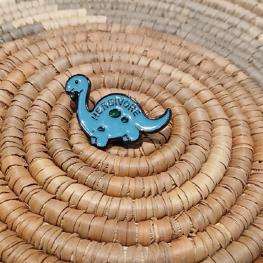 5/$25 NEW Brontosaurus Herbivore Enamel Pin